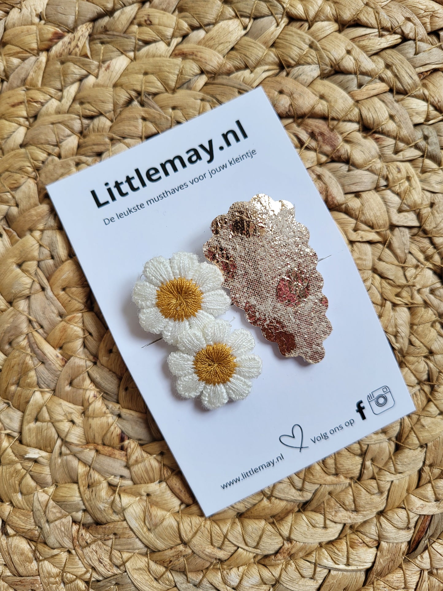 Handgemaakte haarspeldjes met bloemen voor jouw meid.