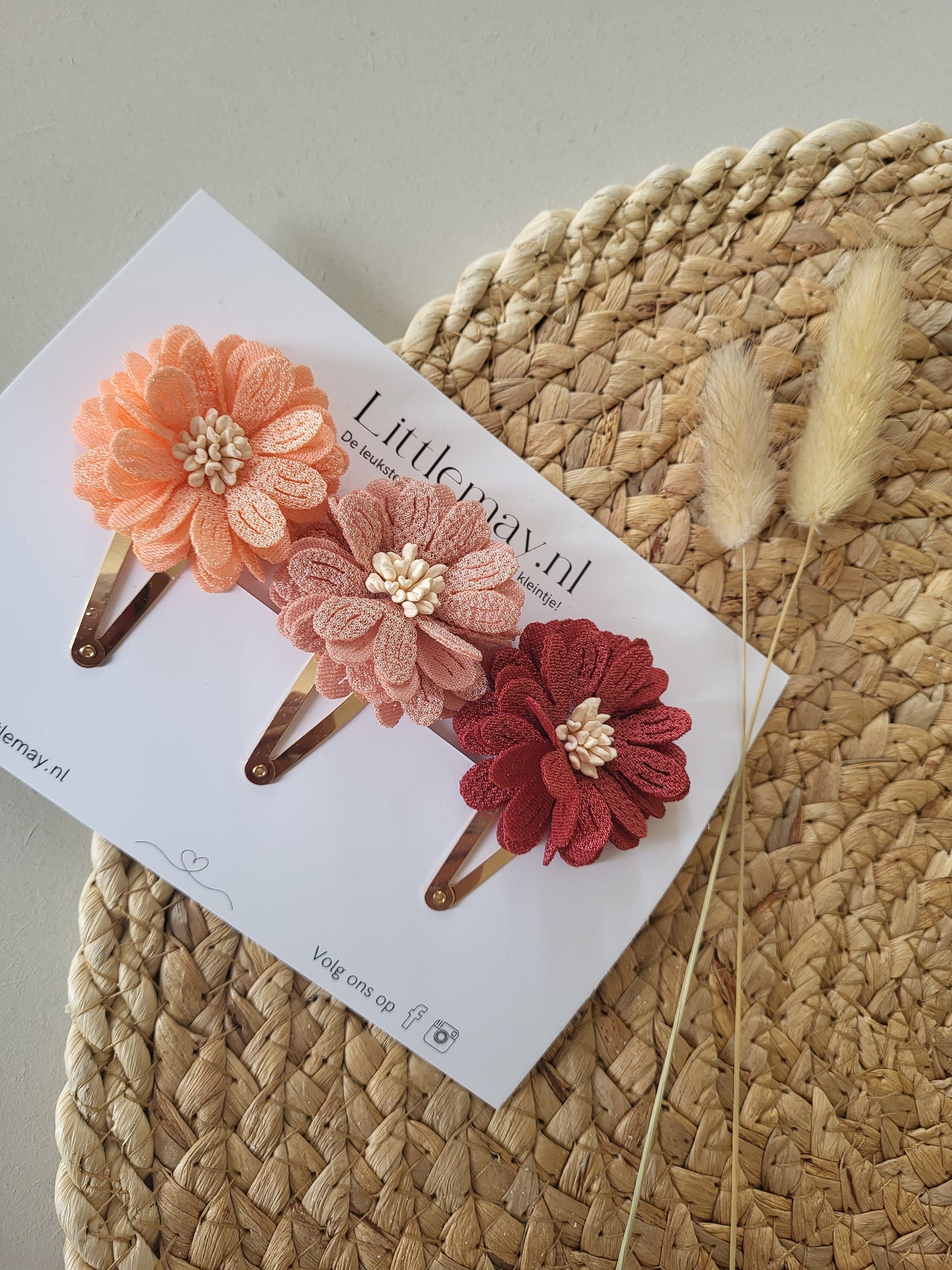 Handgemaakte haarspeldjes met bloemen voor jouw meid.