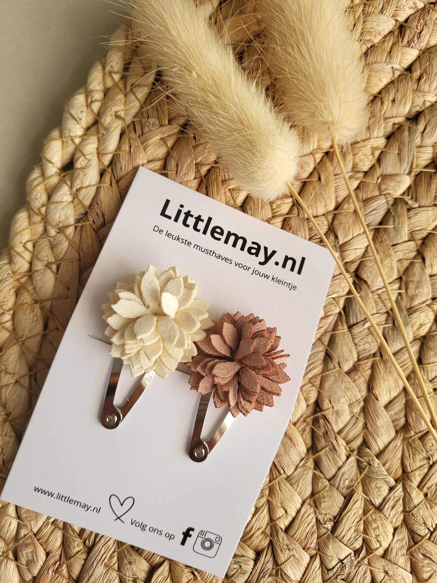 Handgemaakte haarspeldjes met bloemen voor jouw meid.