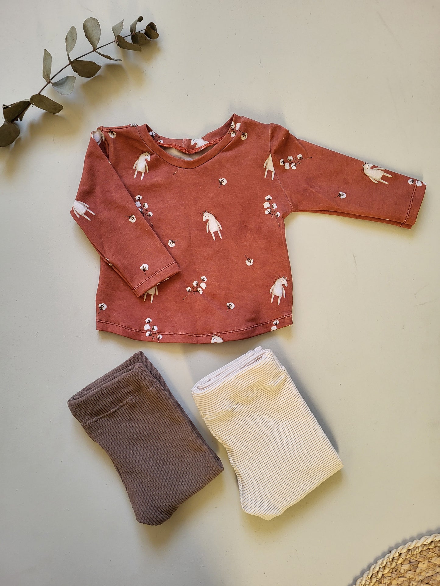 Ontdek de liefste baby longsleeves van Littlemay.nl | Juna