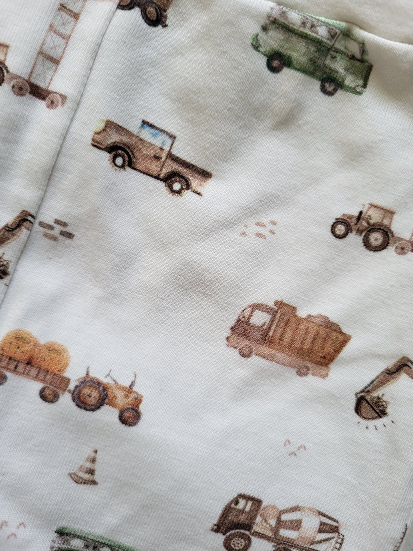 Ontdek de liefste baby broekjes van Littlemay.nl | Baby broekje voertuigen