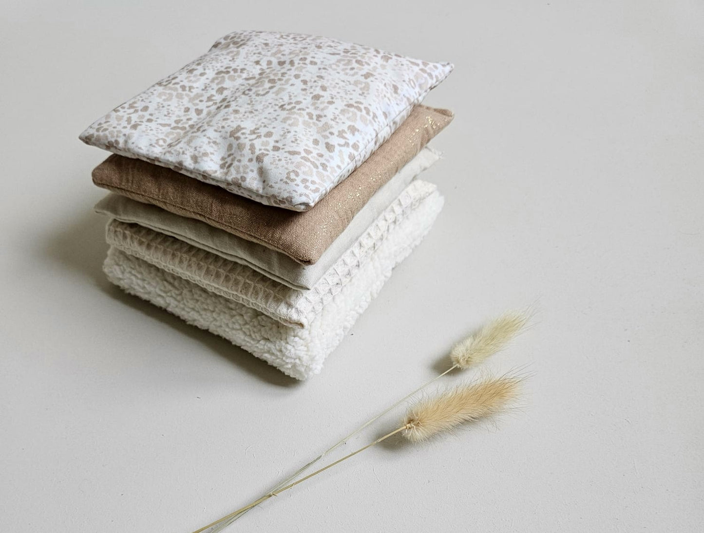 Littlemay.nl - Sensorische pittenzakjes | Soft white