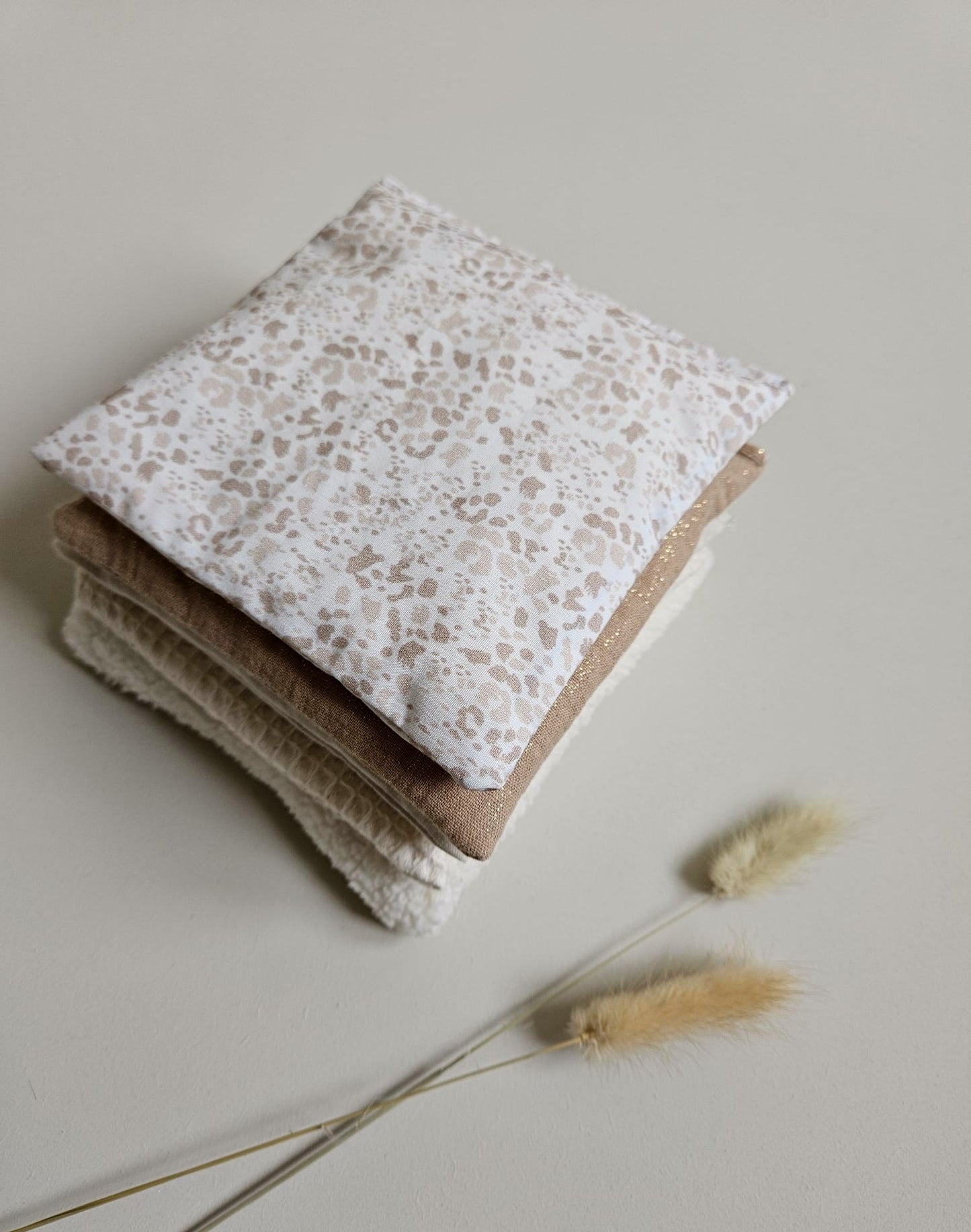 Littlemay.nl - Sensorische pittenzakjes | Soft white