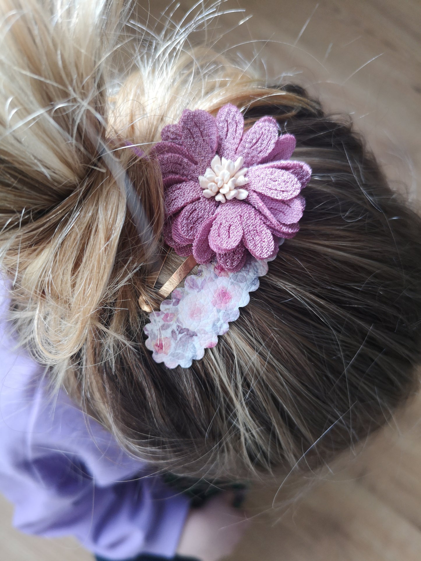Handgemaakte haarspeldjes met bloemen voor jouw meid.