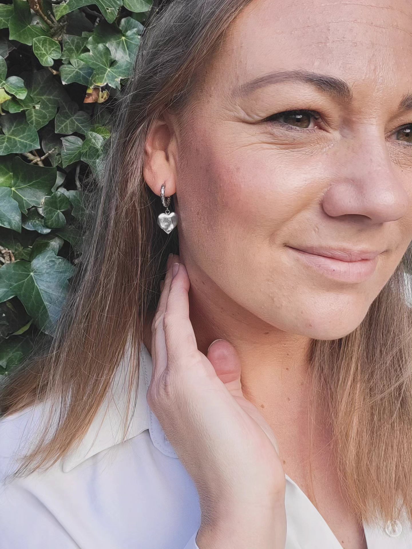 Stainless steel oorringen met bedel | Bold heart