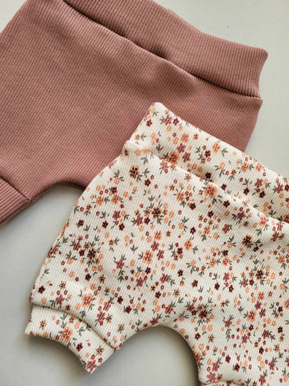 Korte broek klei Roze voor baby's | Maat 56 - 68 bij Littlemay.nl