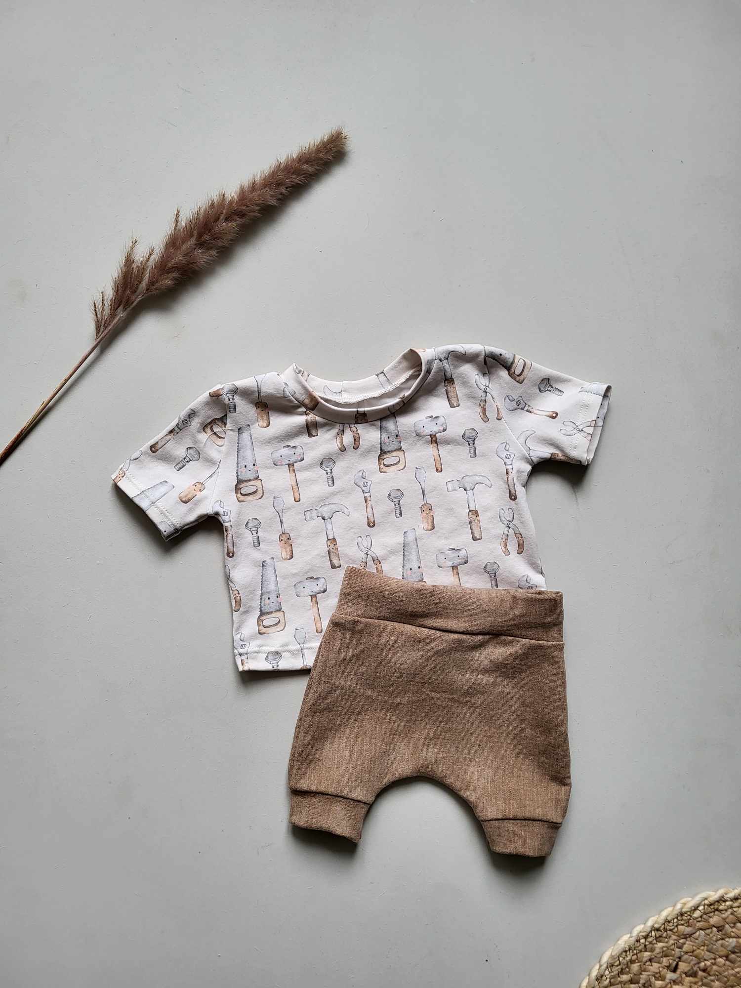 Korte broek jeanslook lichtbruin voor baby's | Maat 56 - 68 bij Littlemay.nl