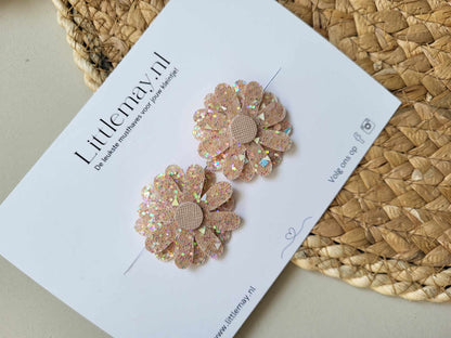 Handgemaakte haarspeldjes met bloemen voor meisjes van Littlemay.nl