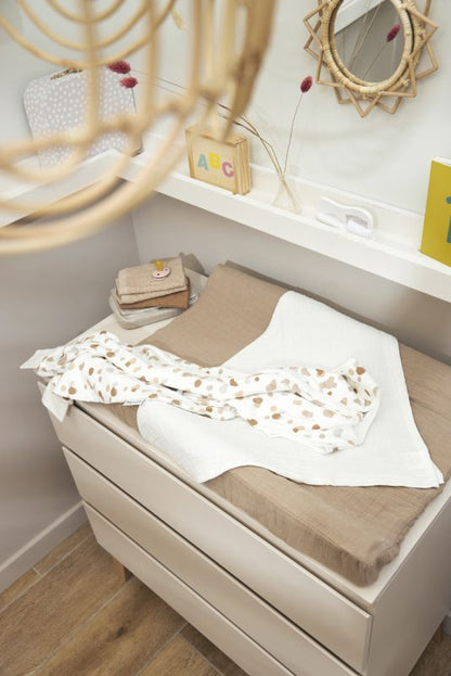 Meyco aankleedkussenhoes pre-washed hydrofiel | Taupe bij Littlemay.nl