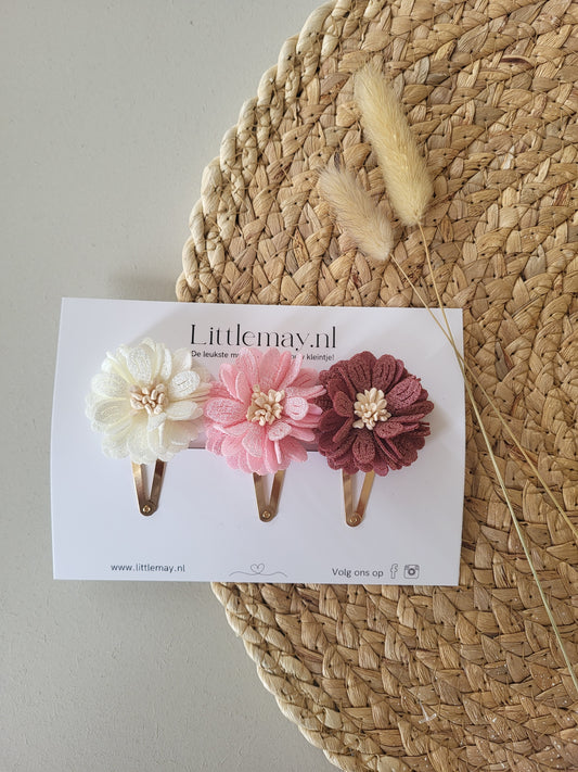 Handgemaakte haarspeldjes met bloemen voor jouw meid. 
