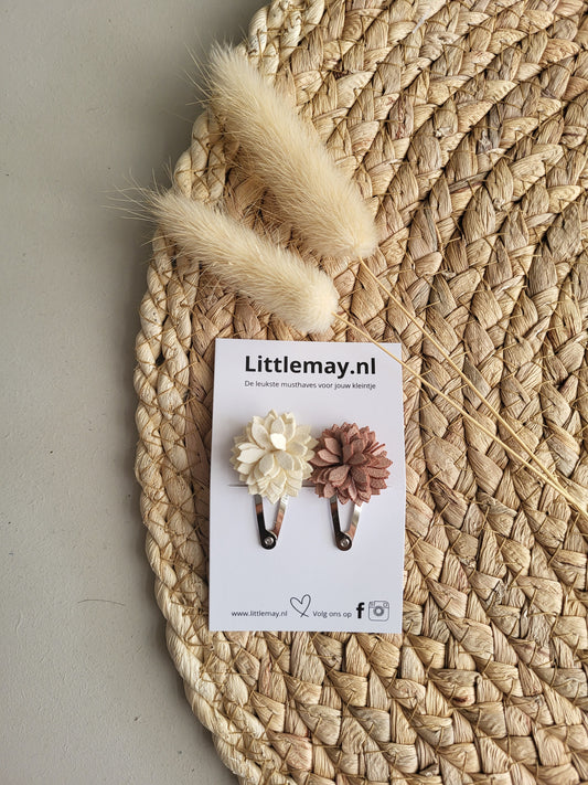 Handgemaakte haarspeldjes met bloemen voor jouw meid. 