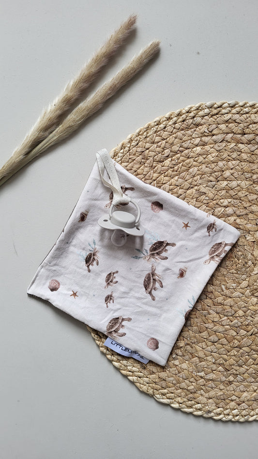 Zachte knuffeldoek Tom voor jouw baby | Verkrijgbaar bij Littlemay.nl