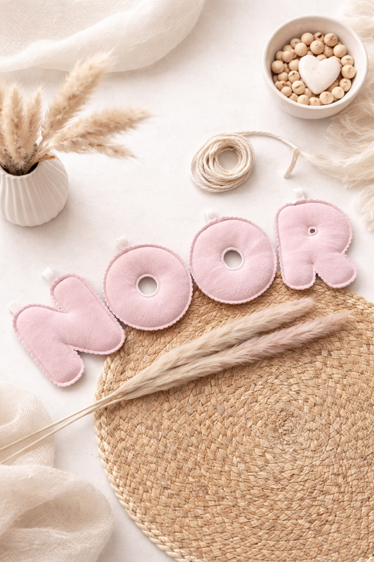 Littlemay.nl | Stoffen naamslinger sandwashed dawn pink