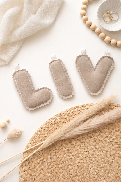 Littlemay.nl | Stoffen naamslinger  Donker Beige