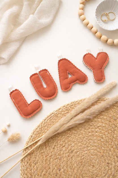Littlemay.nl | Stoffen naamslinger Cognac